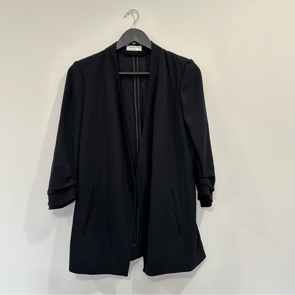 Babaton Aritzia Black Power Hip Blazer Size 6 - Picture 4 of 10